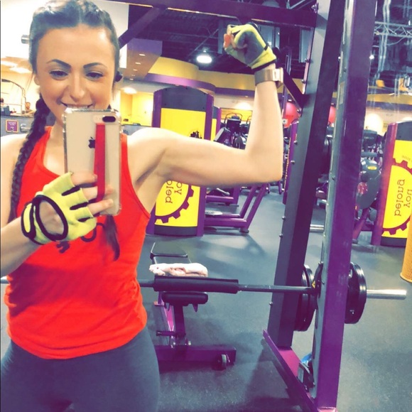 Meet your Posher, Sam! 💁🏻‍♀️ - Picture 5 of 5